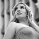 Well Endowed Shemale is beautiful Honolulu 32