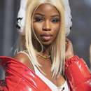 Hung Black Shemale Top or Bottom for Honolulu Gentleman 🌟